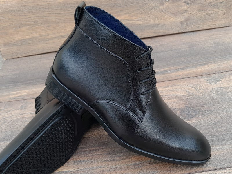 Botín con pasador, color negro pintado a mano en punta americana, taco normal para hombre (ID#BR27-NEGRO)