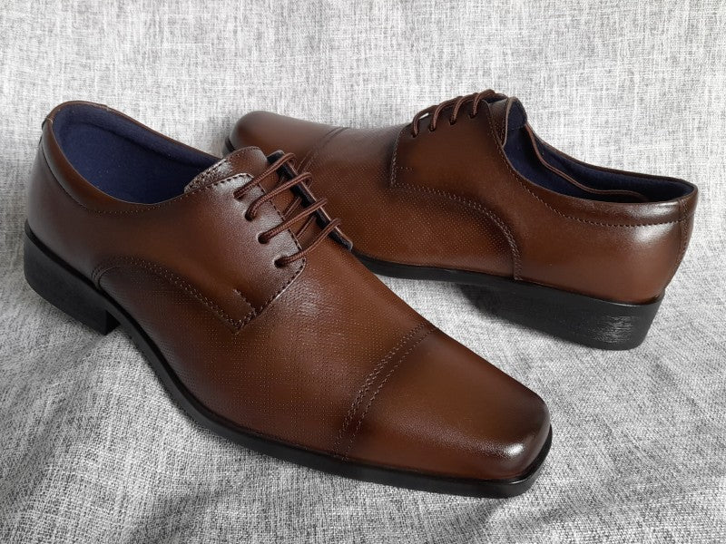 Zapatos Derby de punta dubay para hombre, color marrón, pintados a mano (ID#C066-MARRON)