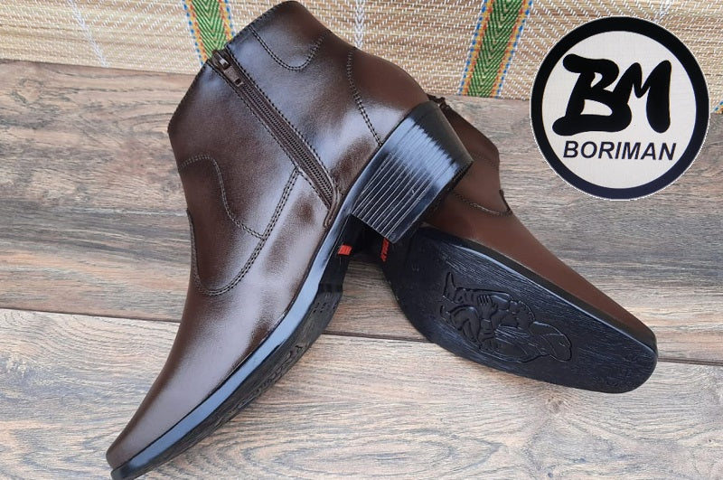 Botín con cierre, color marrón pintado a mano en punta dubay, taco aperillado para hombre (ID#B014-MARRON)