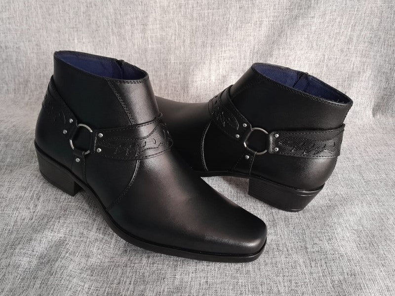 Botín con cierre, color negro pintado a mano en punta dubay, taco aperillado para hombre (ID#B020-NEGRO)