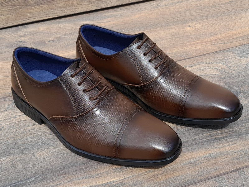 Zapatos Oxford de punta americana para hombre en color marrón, pintados a mano (ID#RK65-MARRON)