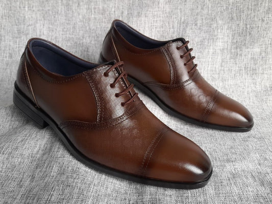 Zapatos Oxford de punta americana para hombre en color marrón, pintados a mano (ID#RK65-MARRON)
