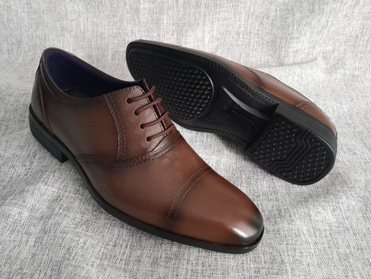 Zapatos Oxford de punta americana para hombre en color marrón, pintados a mano (ID#RK65-MARRON)