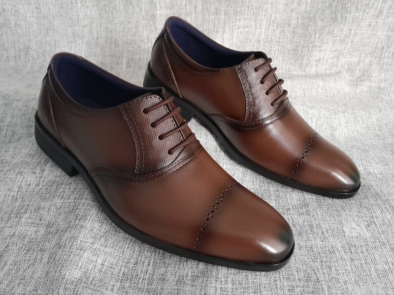 Zapatos Oxford de punta americana para hombre en color marrón, pintados a mano (ID#RK55-MARRON)