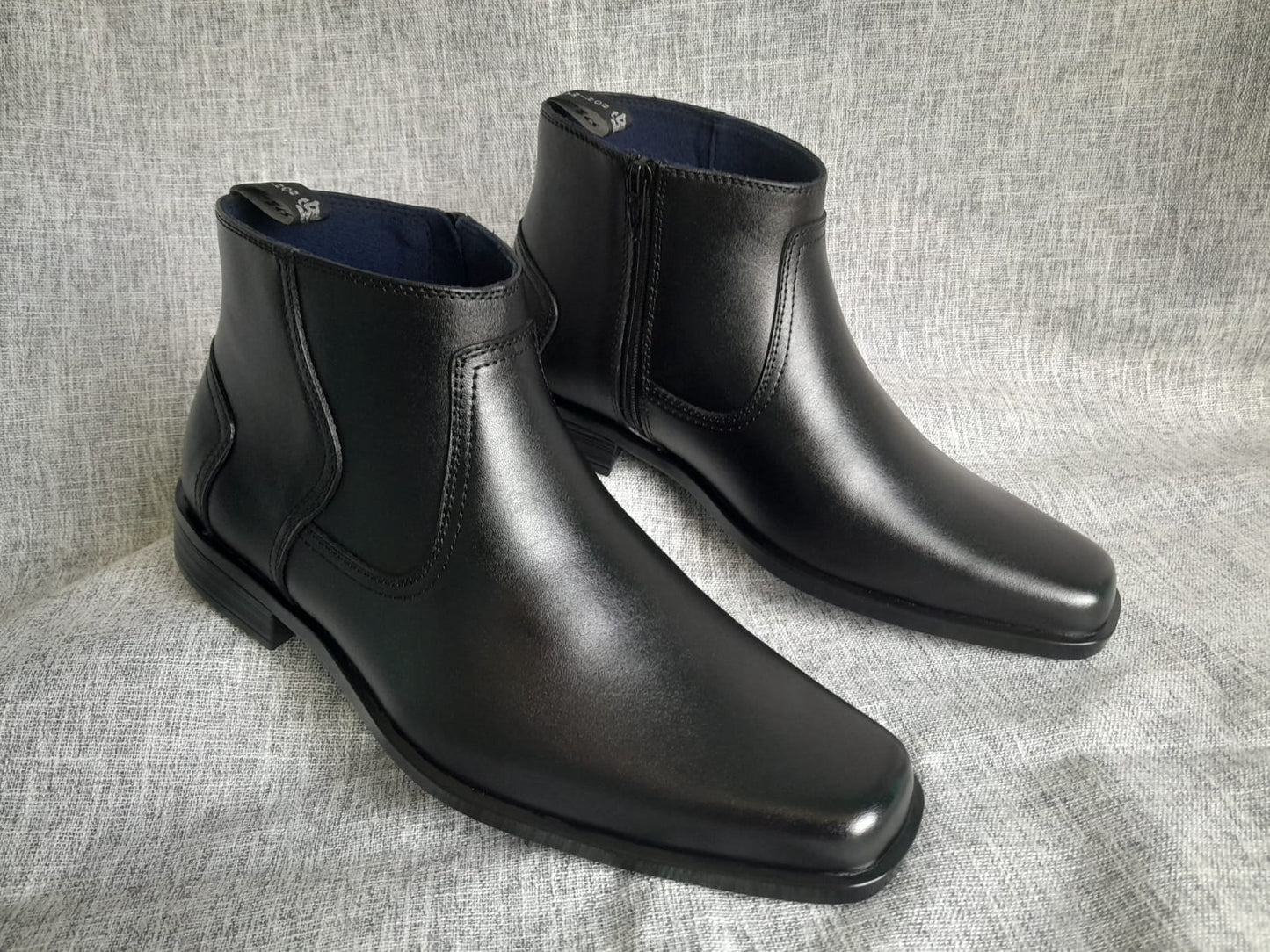 Botín con cierre, modelo "BUGATTI" color negro en punta dubay para hombre (ID#BUGATTI-NEGRO)