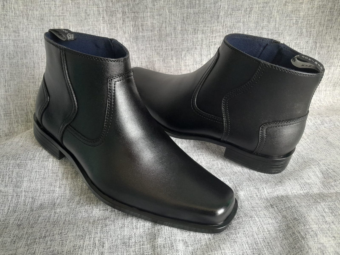Botín con cierre, modelo "BUGATTI" color negro en punta dubay para hombre (ID#BUGATTI-NEGRO)